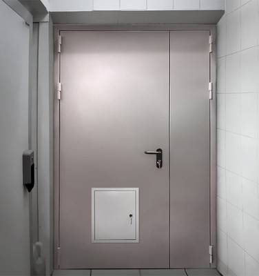 Огнеупорная полуторная дверь