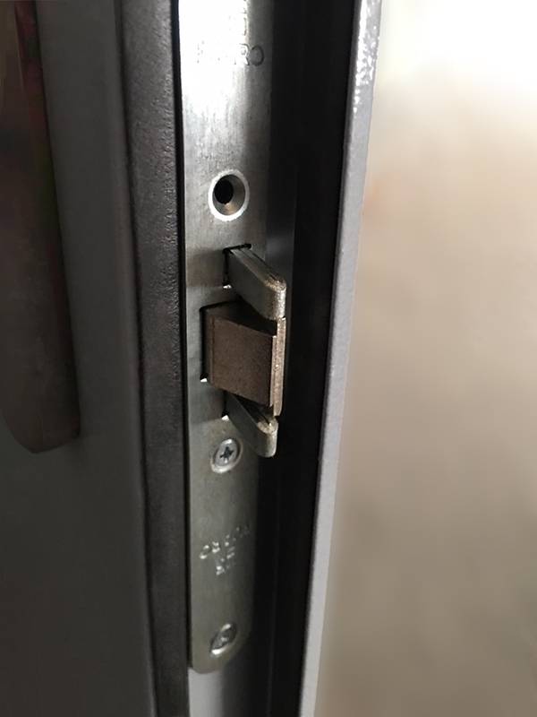 Защелка замка (пожарное депо)